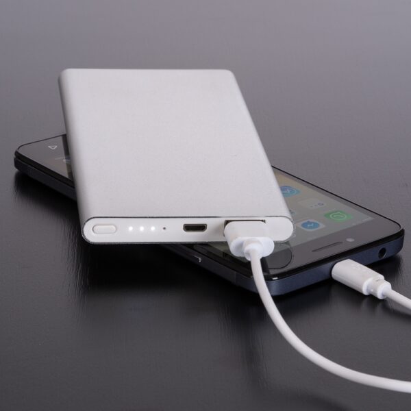 Power Bank Metal com Indicador Led - Ref: 2019